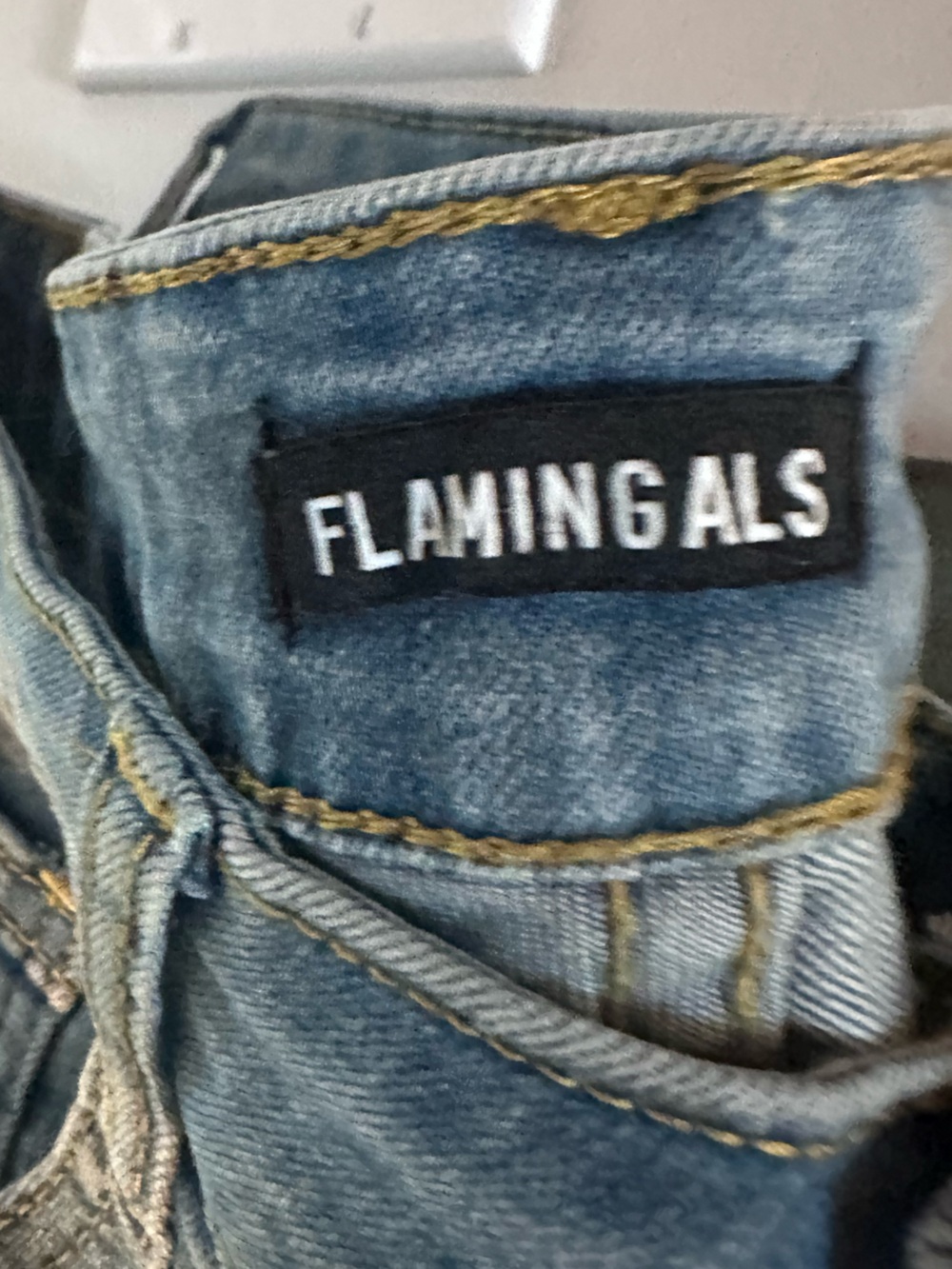 NWOT Flamingals Classic Light Blue Wide Leg Denim Jeans Size Large - Picture 3 of 6
